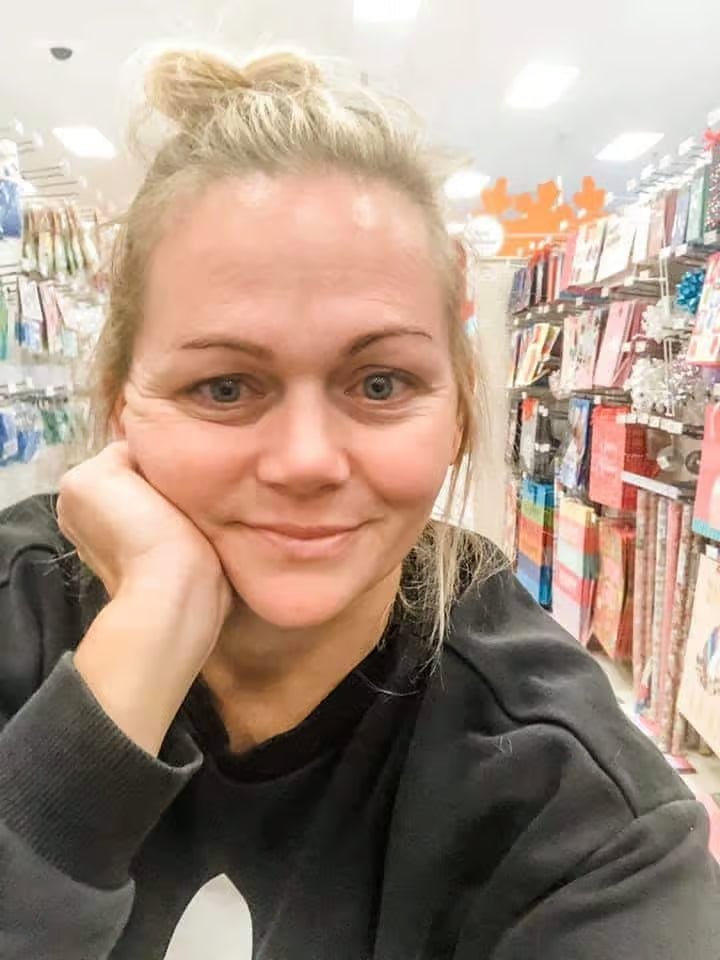 Pascale J., 59